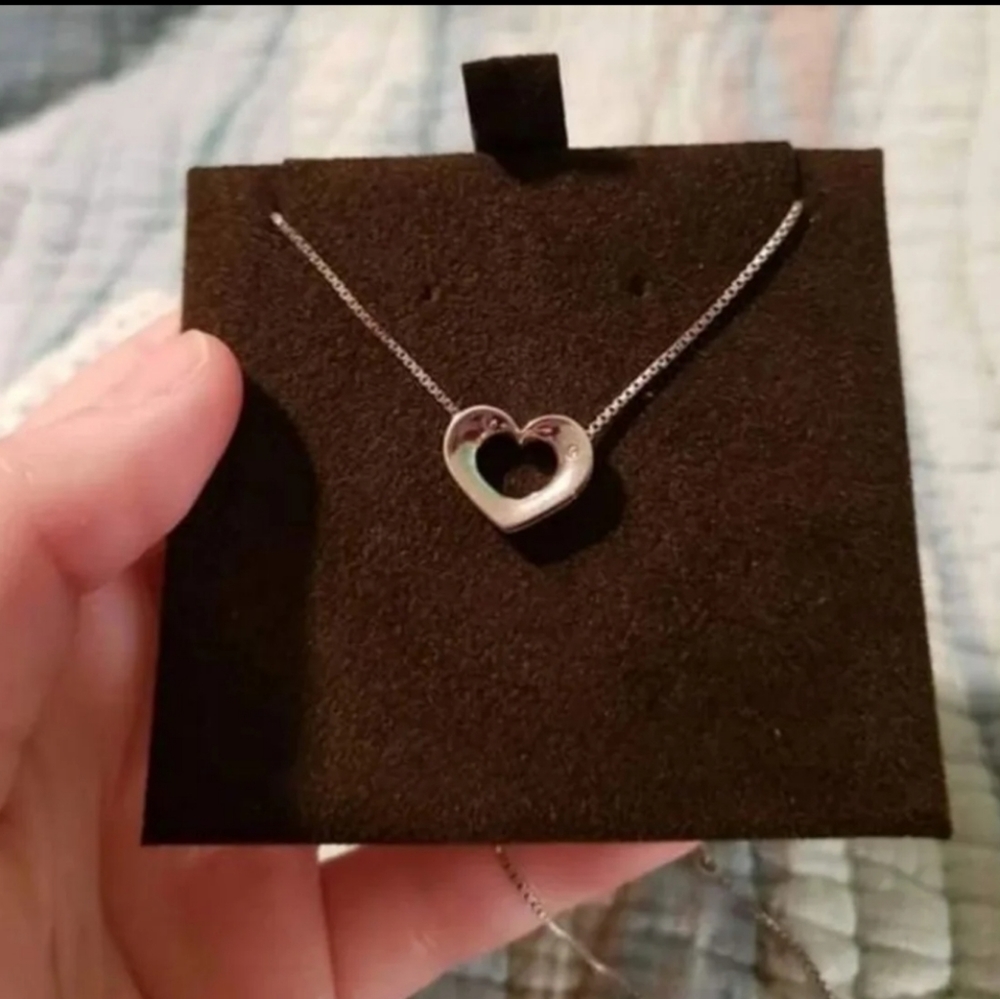 Hot Diamonds Heart Necklace 💎